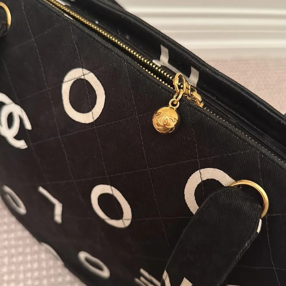 CHANEL authentic vintage